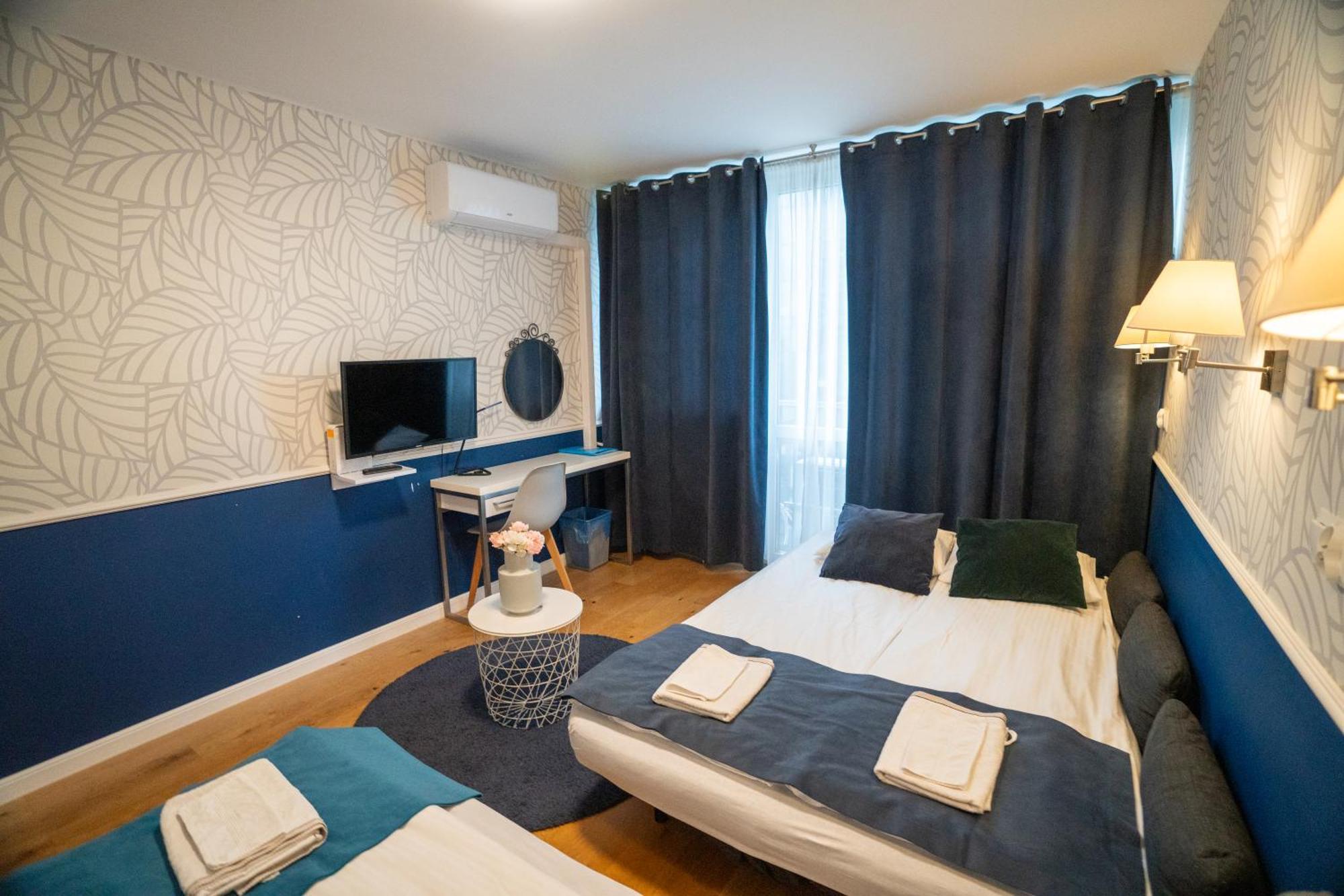 Apartament Hotel Grzybowska 9 Warszawa Exteriör bild