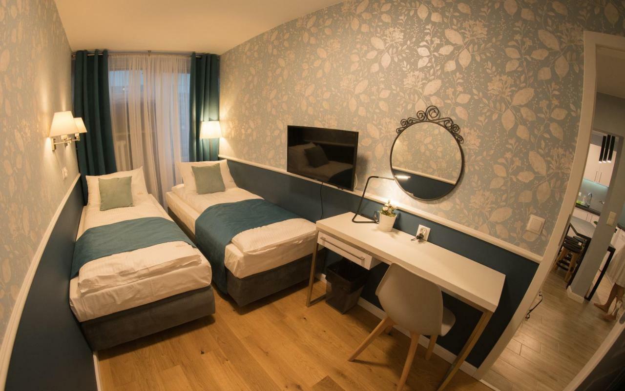 Apartament Hotel Grzybowska 9 Warszawa Exteriör bild