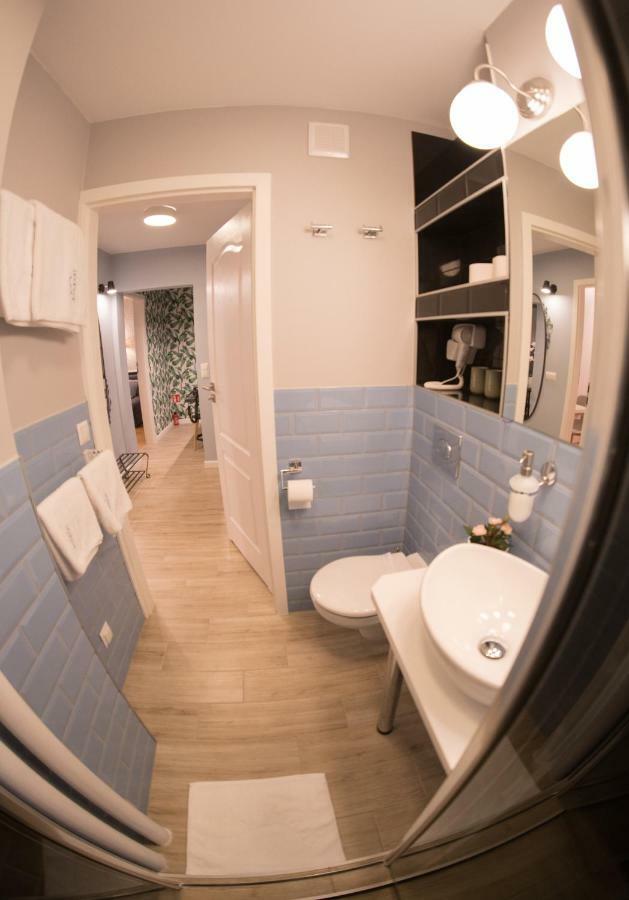 Apartament Hotel Grzybowska 9 Warszawa Exteriör bild