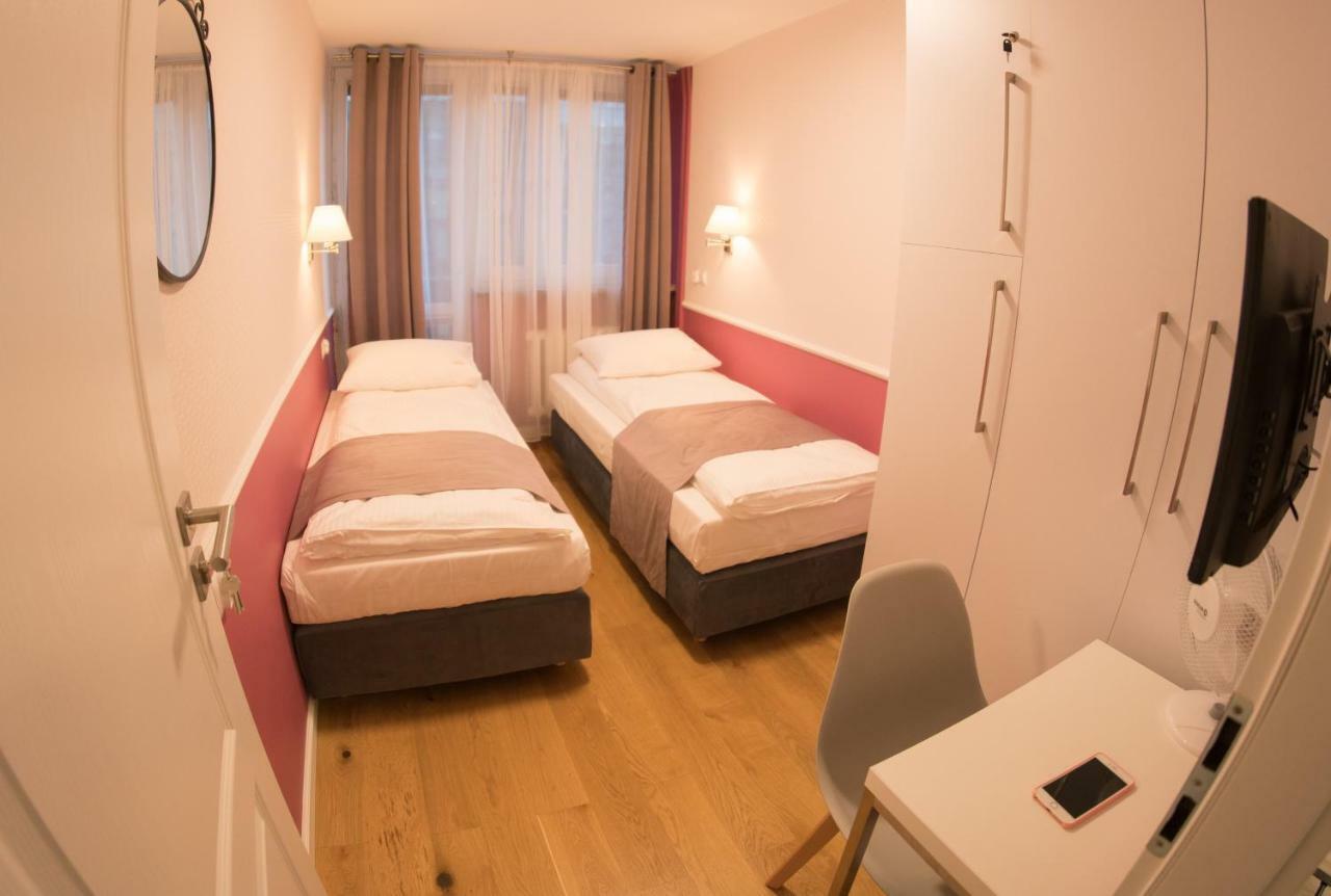 Apartament Hotel Grzybowska 9 Warszawa Exteriör bild