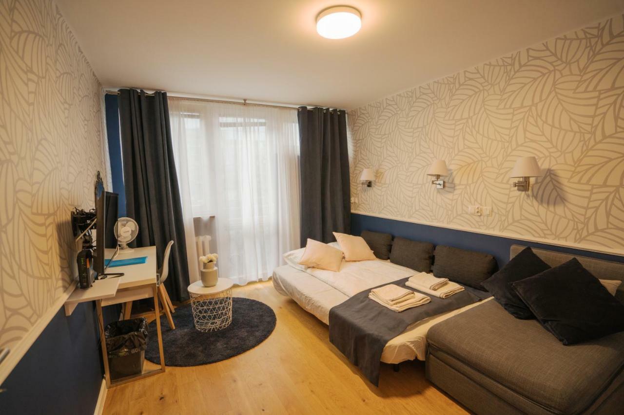 Apartament Hotel Grzybowska 9 Warszawa Exteriör bild