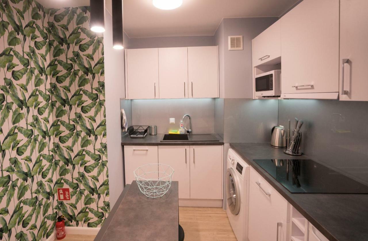 Apartament Hotel Grzybowska 9 Warszawa Exteriör bild