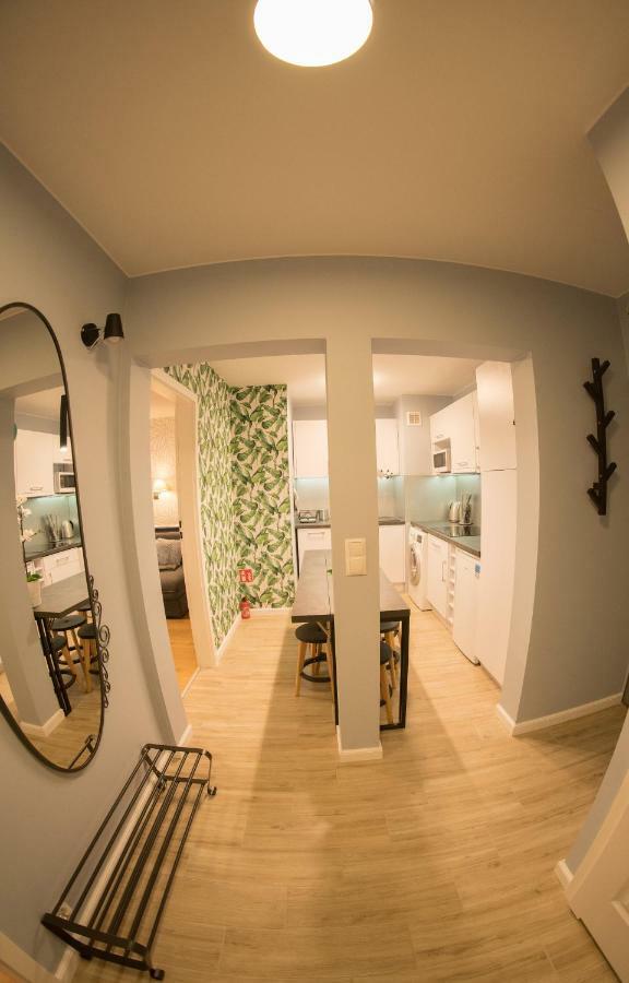 Apartament Hotel Grzybowska 9 Warszawa Exteriör bild