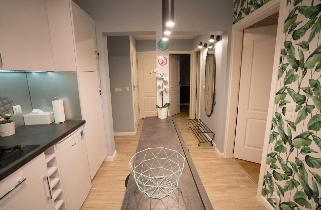 Apartament Hotel Grzybowska 9 Warszawa Exteriör bild